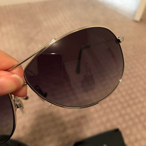 Super light frame Ray-Ban aviator style sunglasses - Picture 4 of 5